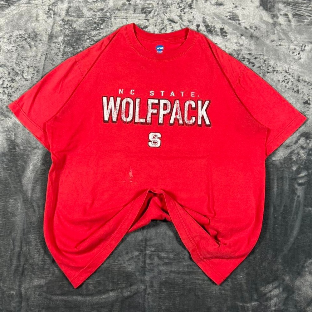 Y2K NC State Wolfpack Red & White Graphic T-Shirt‎ - size large